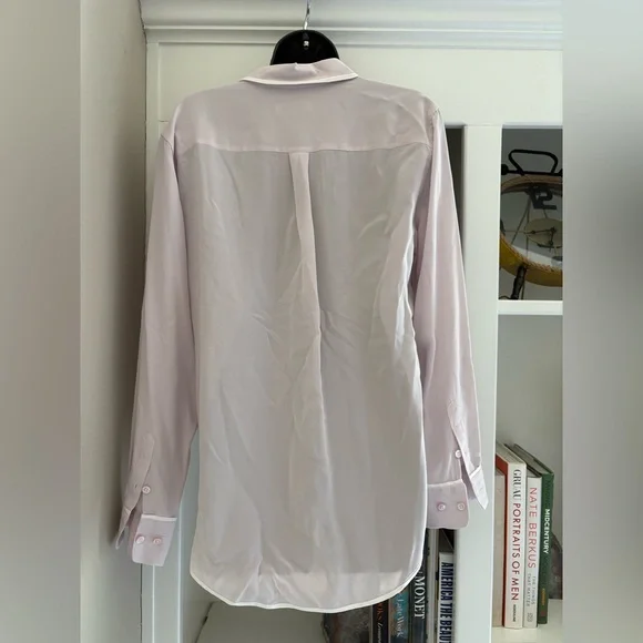 Equipment Femme Blouse in Languid Lavender 100% Silk - Picture 3 of 5